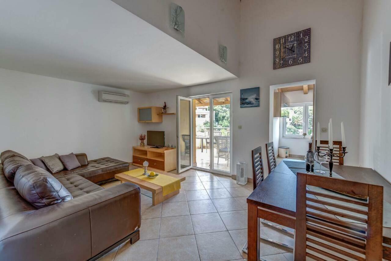 Apartments Savar - Ilo Brbinj 외부 사진